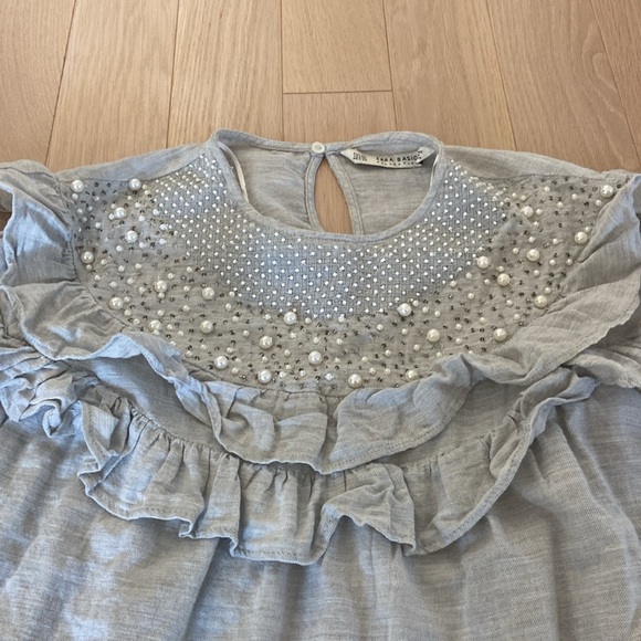 Zara XS grey beaded blouse. - Picture 2 of 6